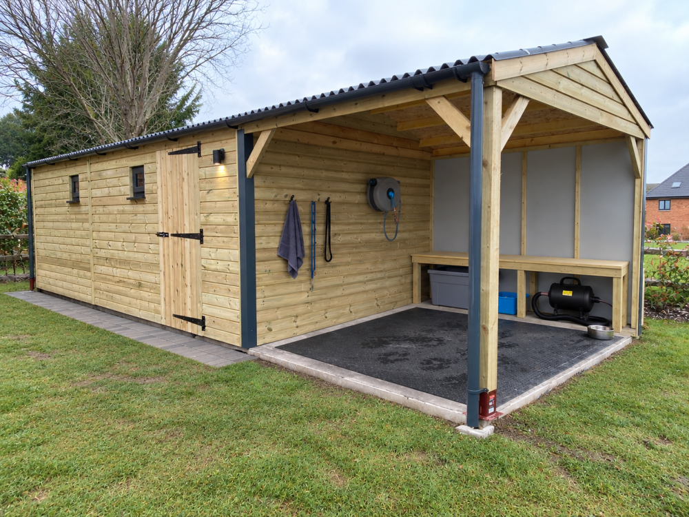 Pet Grooming & Care Building