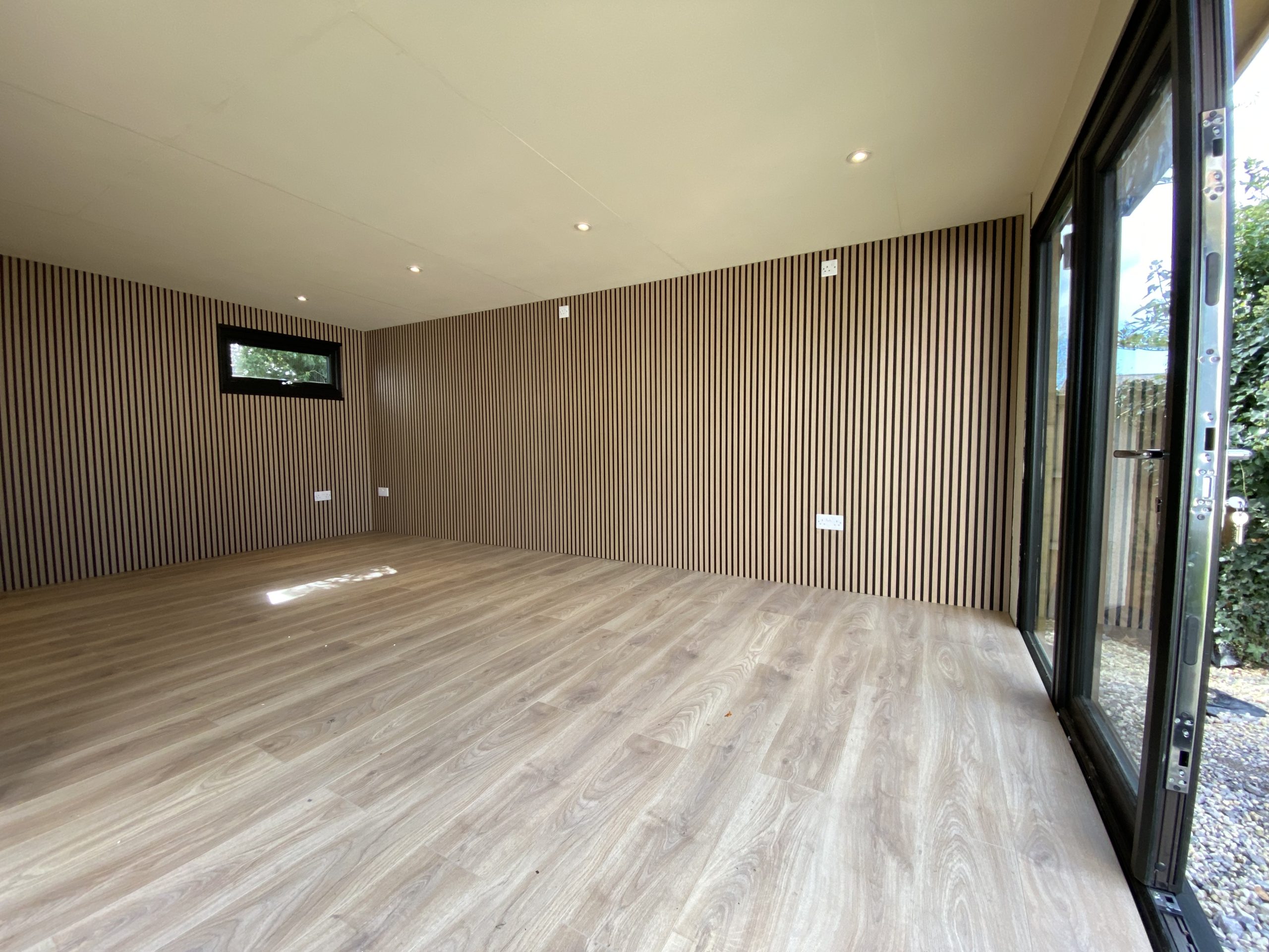 Model | EDGE - Image 5
