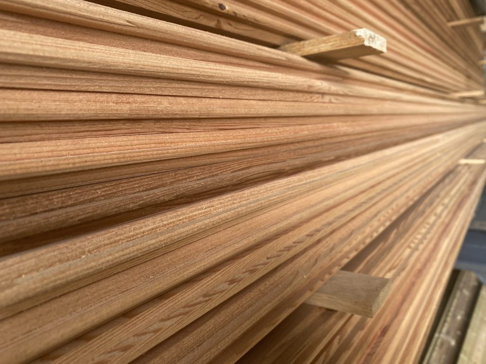 Canadian Cedar - GRADE B 2 CLEAR - 2.1m Lengths